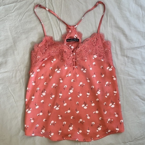 HP🏆 Womens Abercrombie & Fitch Lacey Adjustable Strap Flower Camisole Top Sm - Picture 5 of 7